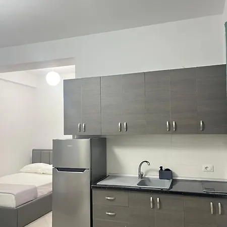 Blossom Konukevi Avlonya