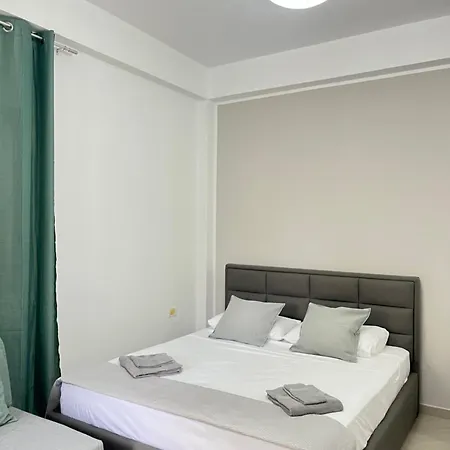 Blossom Konukevi Avlonya